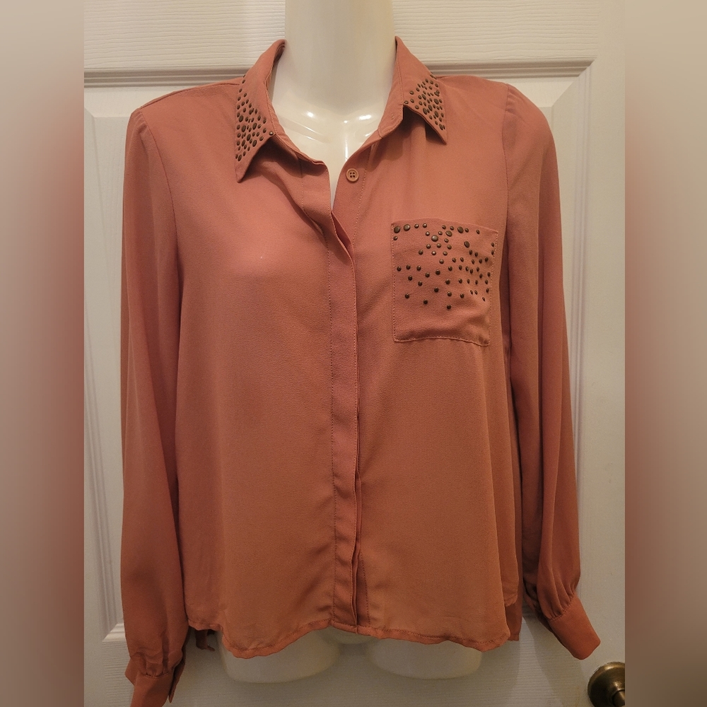 Lovemarks stylish top
